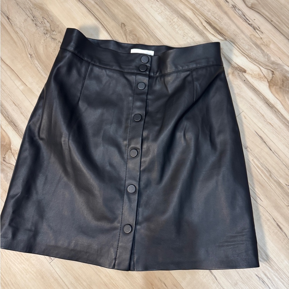 H&M Women's Black Faux Leather Button Front A-Line Mini Skirt Size 10